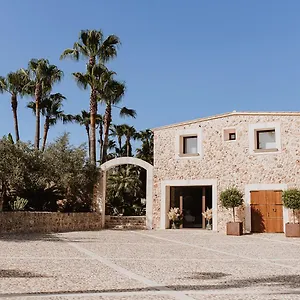 Sa Talaia Blanca Muro